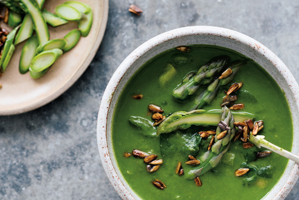 Recipe: The Detox Kitchen’s Asparagus and Spinach Soup