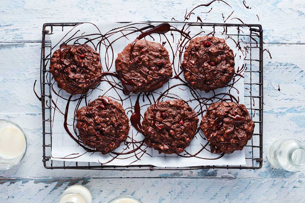 Recipe: Chocolate Chia Oatmeal Cookies by Áine Carlin