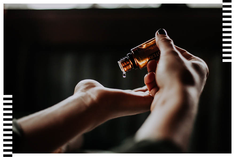 Essential Oils To Take Beauty Products Back To Their Roots