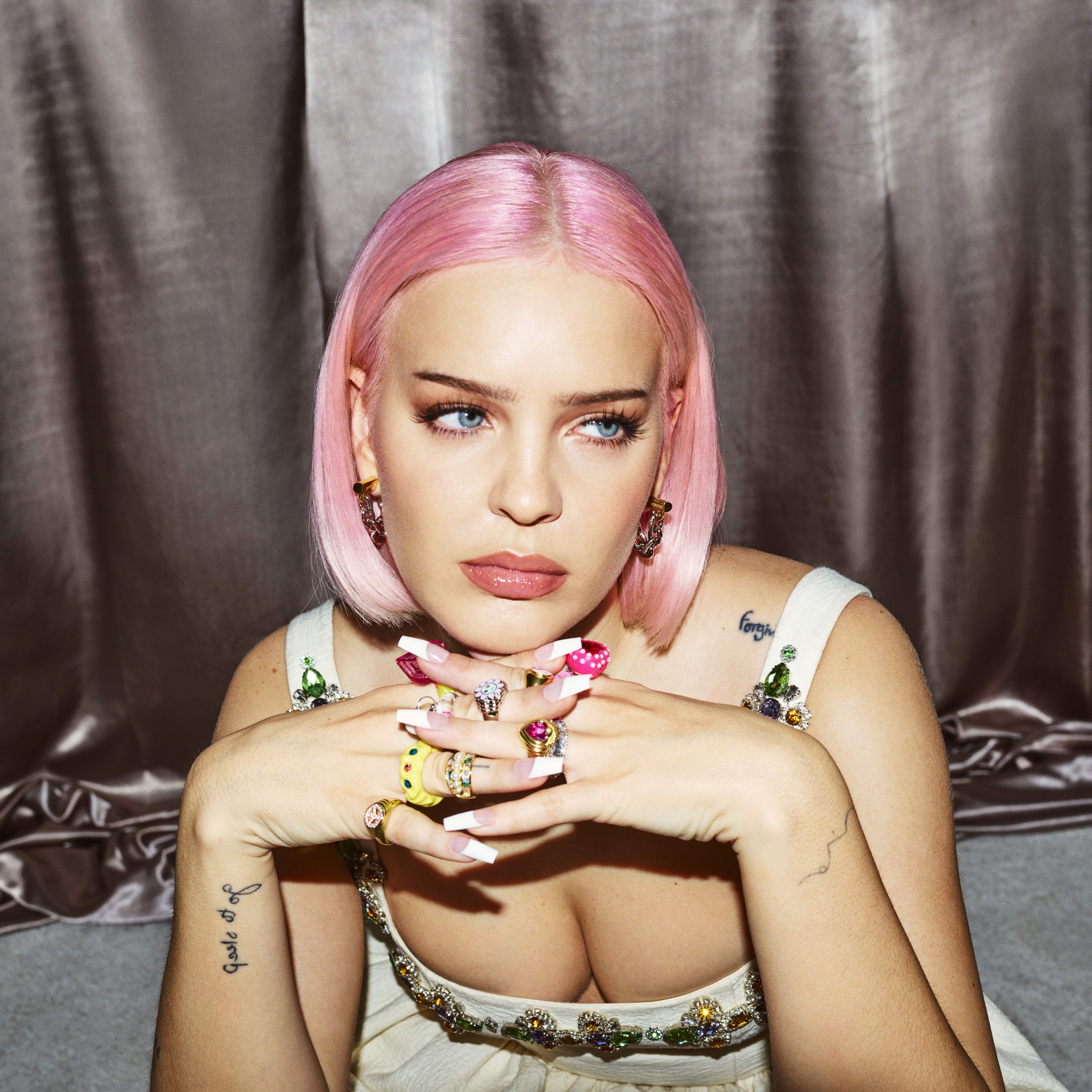 Anne-Marie on her anxiety, panic attacks and trust issues: I didn't  understand what was going on with my brain - BALANCE