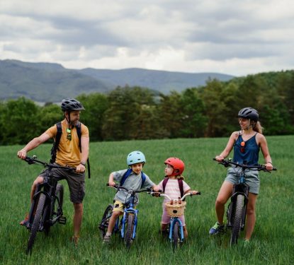 SCHOOL’S OUT! 5 ways to stay active as a family this summer