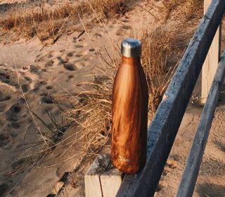 7 reusable bottles to help cut down on ugly plastic