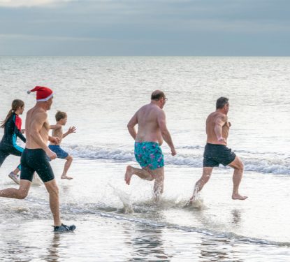 Why cold water swims and showers are worth the icy plunge