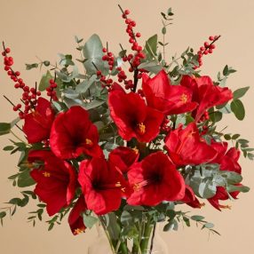 Win a 6-month Showstopper Subscription with Freddie’s Flowers!