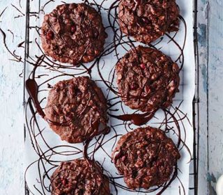 Recipe: Chocolate Chia Oatmeal Cookies by Áine Carlin